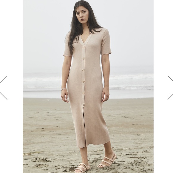 Ali Golden Ribbed Dress - Picture 1 of 4